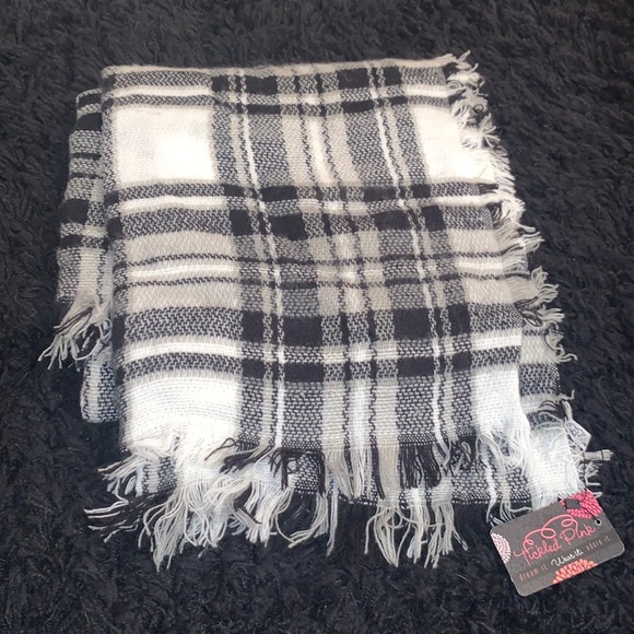 Scarf (Blanket scarf) - Picture 1 of 4